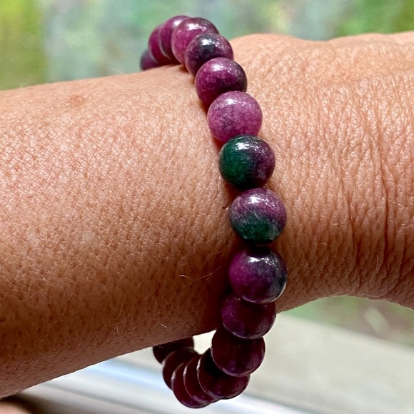 NWOT Genuine Ruby And Zoisite Gemstone Bracelet - Picture 11 of 15